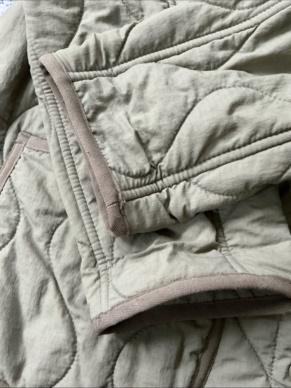 Filson Quilted Liner Jacket - Picture 5 of 10